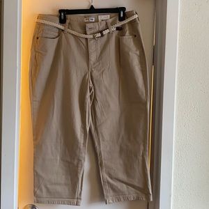 St. John’s Bay Classic Fit Capri